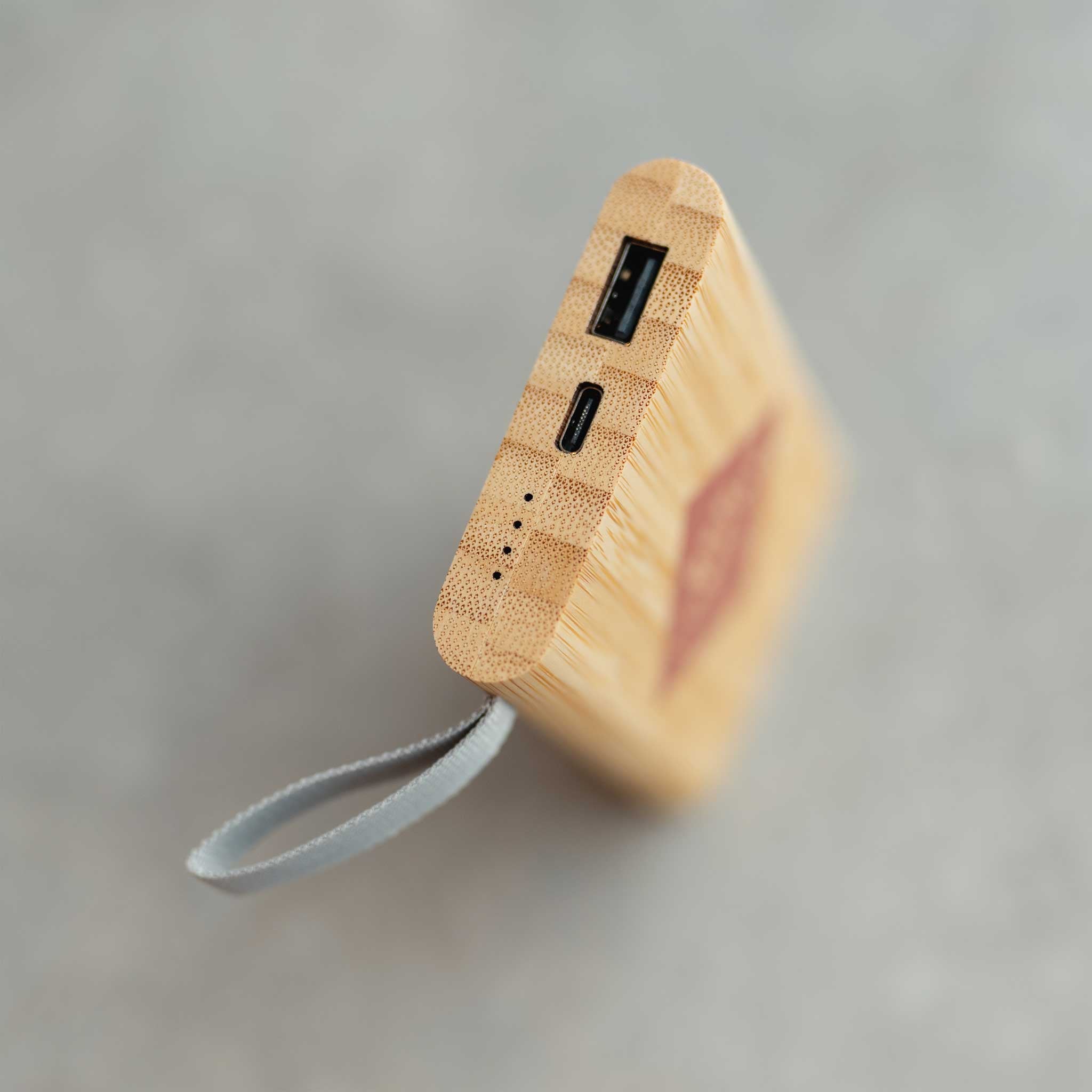 Ben Lomond Gin Powerbank