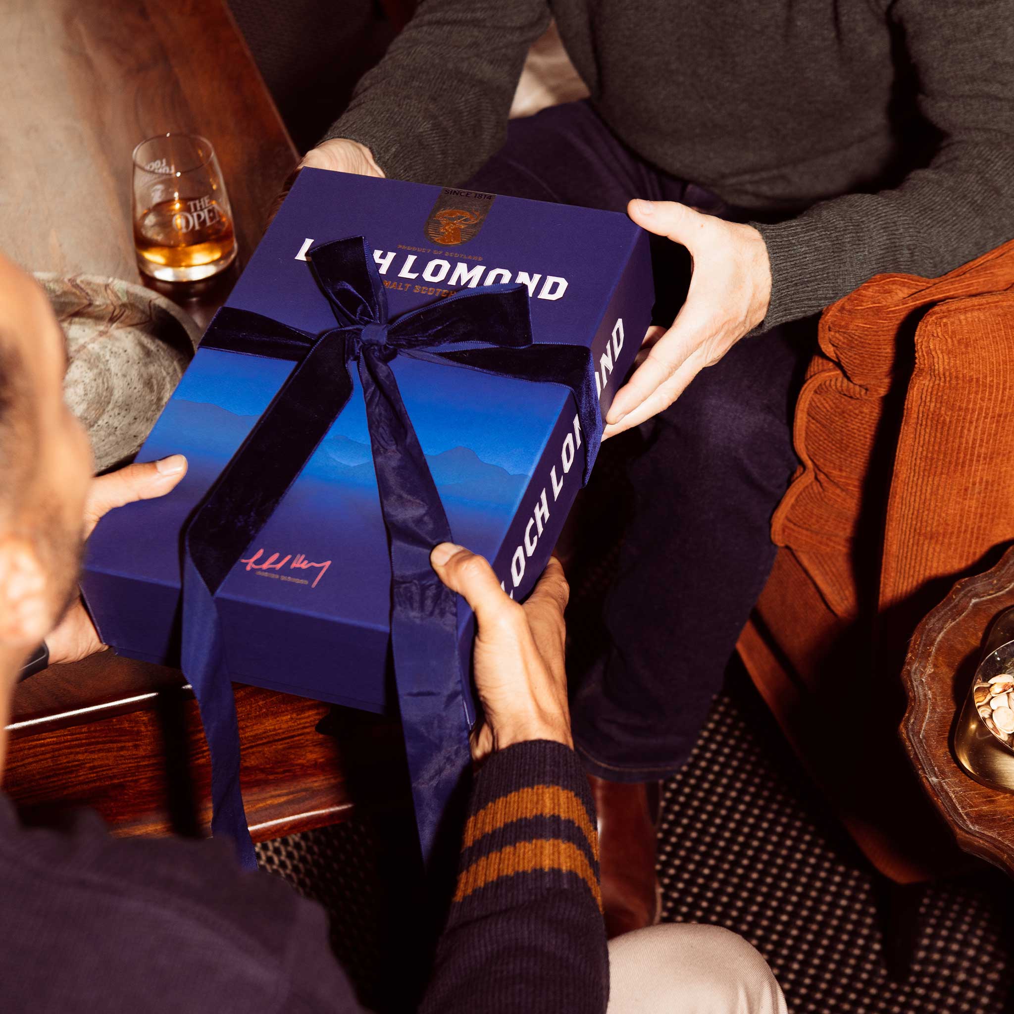 Buy Loch Lomond Whiskies 12 Year Old Whisky & Glass Gift Set | Luss